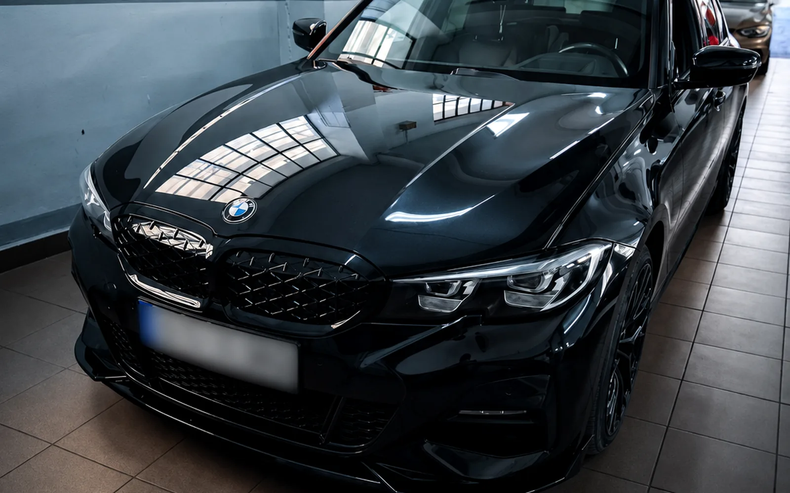 BMW σε εξειδικευμένο συνεργείο για διάγνωση και επισκευή